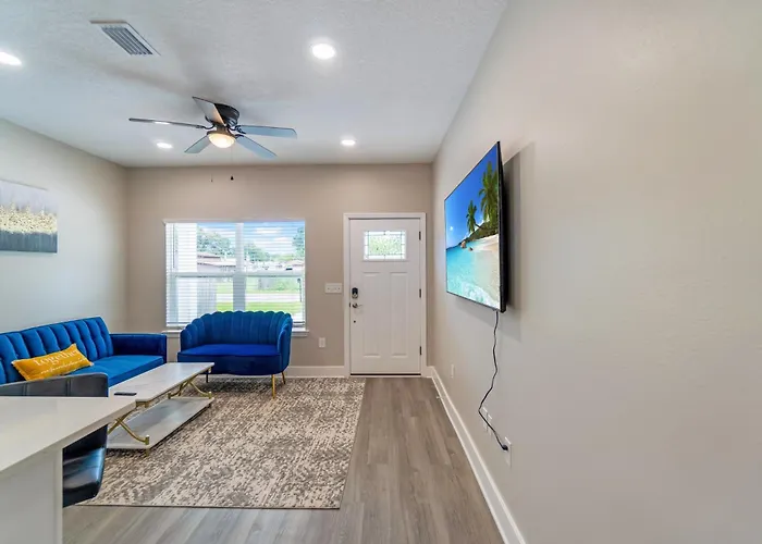 Apartment Brand New Modern Luxury Duplex Ev Ready *