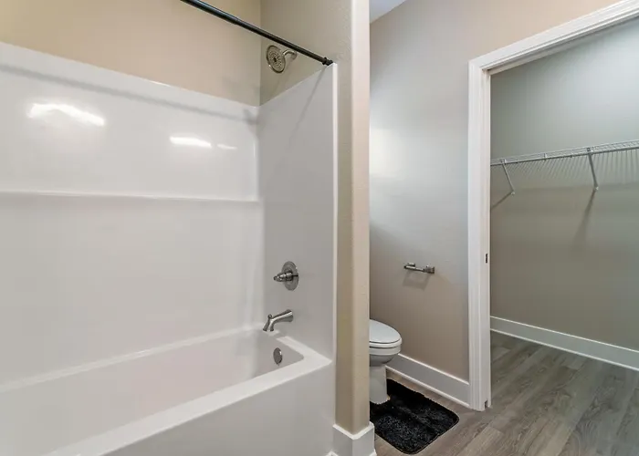 Apartment Brand New Modern Luxury Duplex Ev Ready Pensacola
