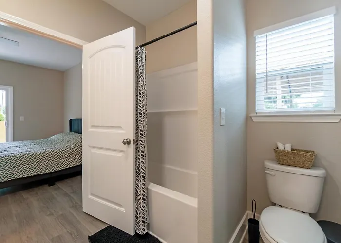 Brand New Modern Luxury Duplex Ev Ready * Pensacola